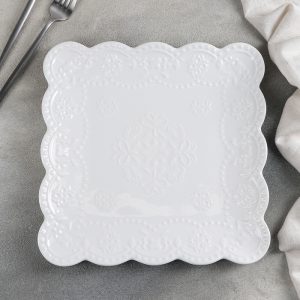 Тарелка квадратная «Винтаж», 26,5х26,5 см, цвет белый